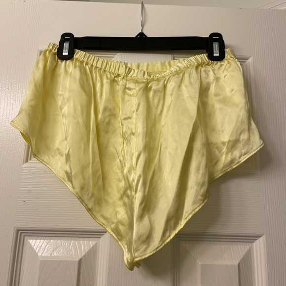 Negative Underwear Eclipse Silk Set in Sunshine - Picture 13 of 14